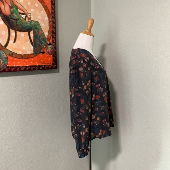 Lucky Brand floral blouse size small EUC - Picture 2 of 7